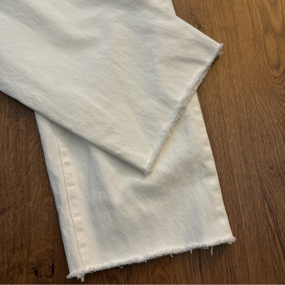 Madewell White Distressed Straight Leg Jeans size 28 T Baggy raw hem FLAW cotton - Picture 4 of 13